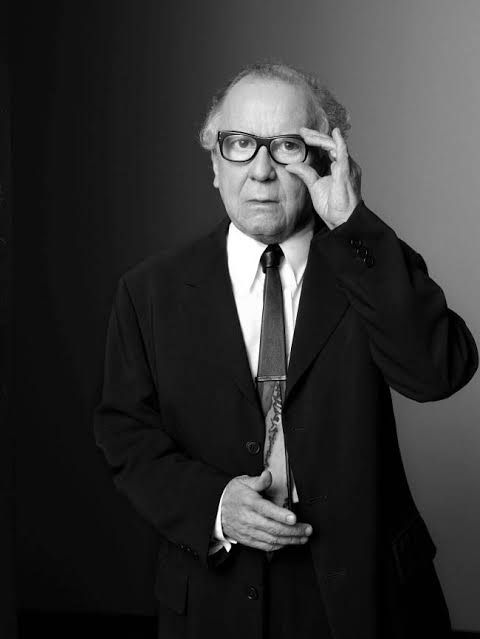 Washington Olivetto em estúdio criando campanha publicitária icônica.