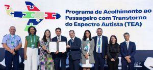 - Programa de Acolhimento ao Passageiro com TEA em aeroportos brasileiros.