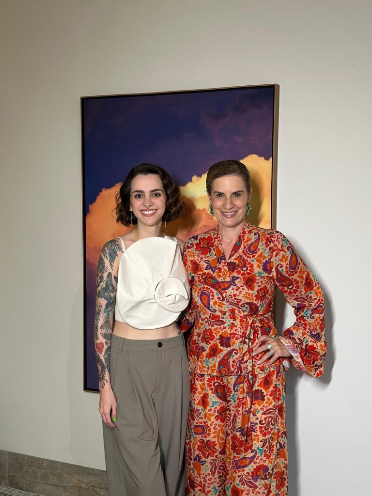Exposição CHÃO de Joana Tramujas Franciosi com fotografias das paisagens do Centro-Oeste.