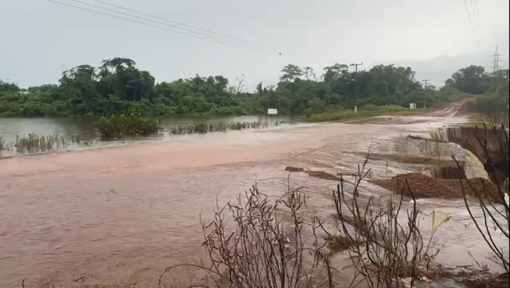 Barragem São Lourenço em risco após chuvas intensas na região de Nova Olímpia.