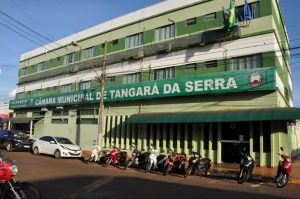 Câmara Municipal de Tangará da Serra aprova auxílio de R$ 5 mil para vereadores.