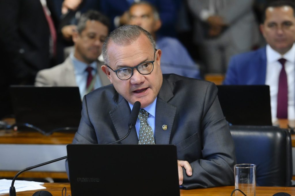 Wellington Fagundes cobra obras de infraestrutura para Mato Grosso no Senado