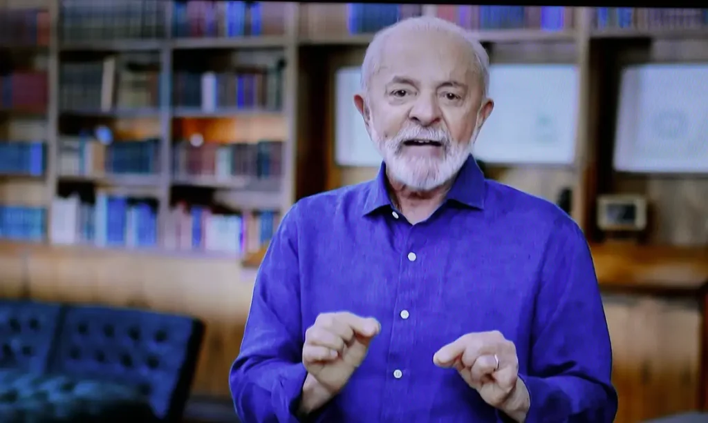 Lula defende fim da jornada 6 por 1 e combate a fraudes no INSS em pronunciamento do Dia do Trabalhador