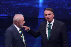 - Bolsonaro venceria Lula em 2026 segundo pesquisa CNT