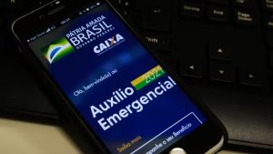 Governo cobra devolução do Auxílio Emergencial de 177 mil famílias