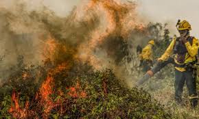 - Incêndio no Vale das Águas Claras em Chapada dos Guimarães.