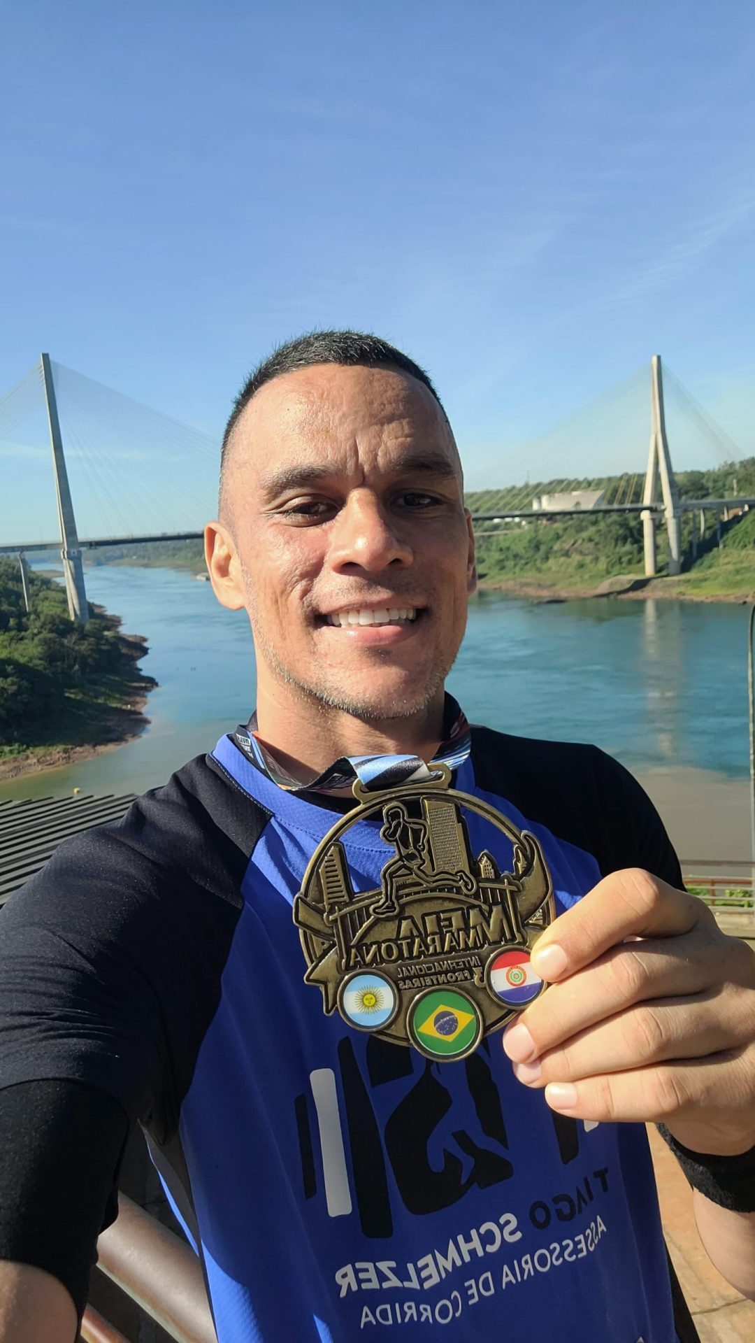 Rogério Silva correndo na Meia Maratona das 3 Fronteiras, representando Mato Grosso.