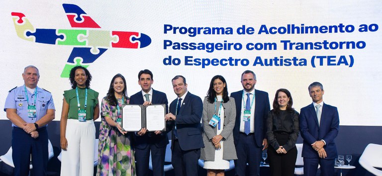 - Programa de Acolhimento ao Passageiro com TEA em aeroportos brasileiros.