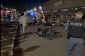 - Menina de 11 anos morre em acidente de moto com carreta em Campo Novo do Parecis.