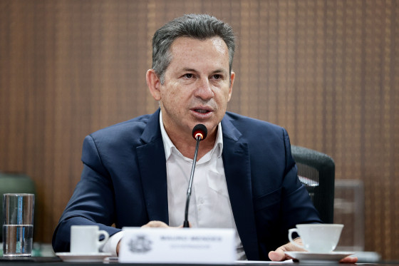 Proibição de celulares em presídios de Mato Grosso anunciada pelo governador Mauro Mendes.