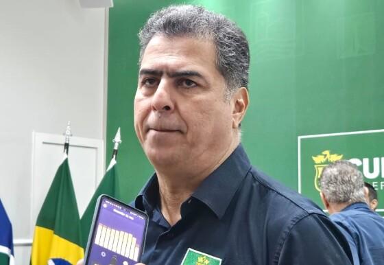 Emanuel Pinheiro discute dívidas municipais em Cuiabá e situação da saúde pública.
