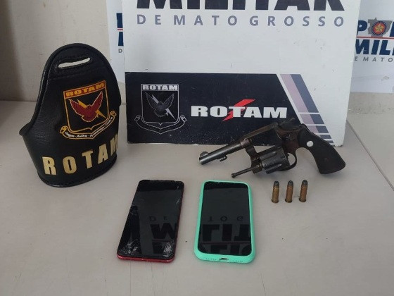 Resgate de pai e filho pela Polícia Militar de Mato Grosso em Cuiabá.