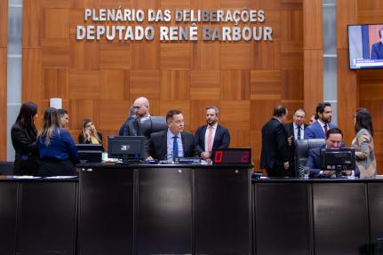 - Deputados aprovam RGA de 4,83% para servidores públicos em Mato Grosso.