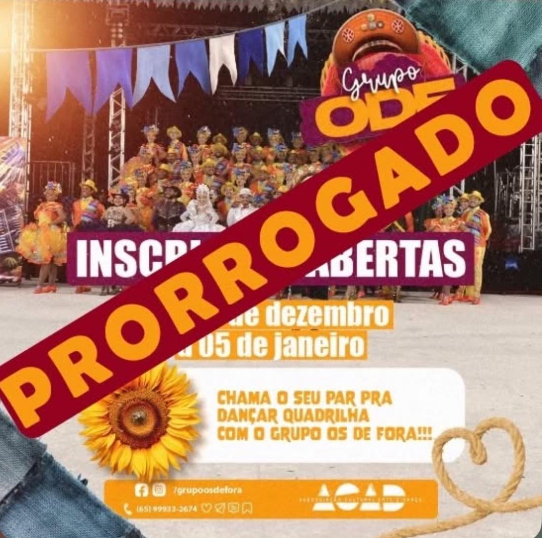 Dançarinos do Grupo de Dança "Os de Fora" em performance artística.