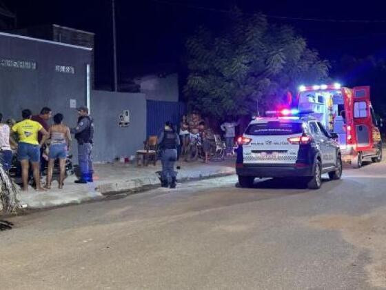 Local do crime em Pontes e Lacerda, onde jovem foi morto a tiros enquanto tomava tereré.