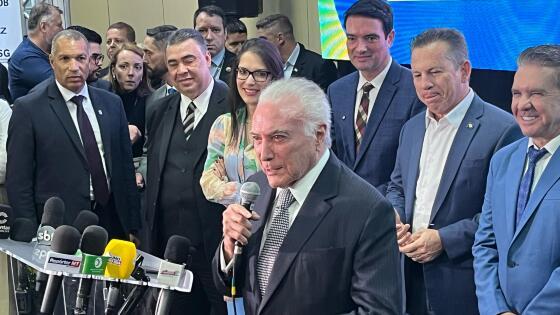 Michel Temer discute semipresidencialismo no Brasil.