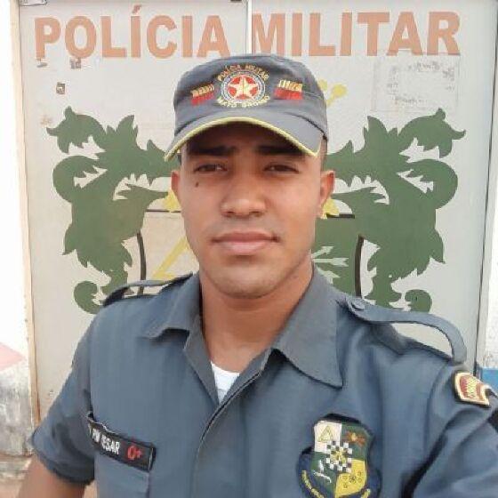 Polícia Civil investiga a morte do ex-policial militar Caio César Tavares na BR-158.