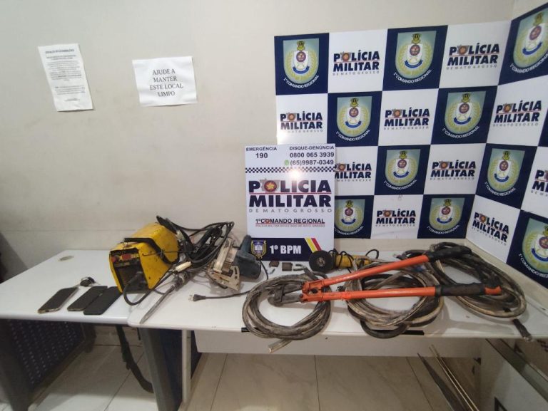 Polícia Militar prende três suspeitos de roubo e cárcere privado em Cuiabá na madrugada do dia 25/03.