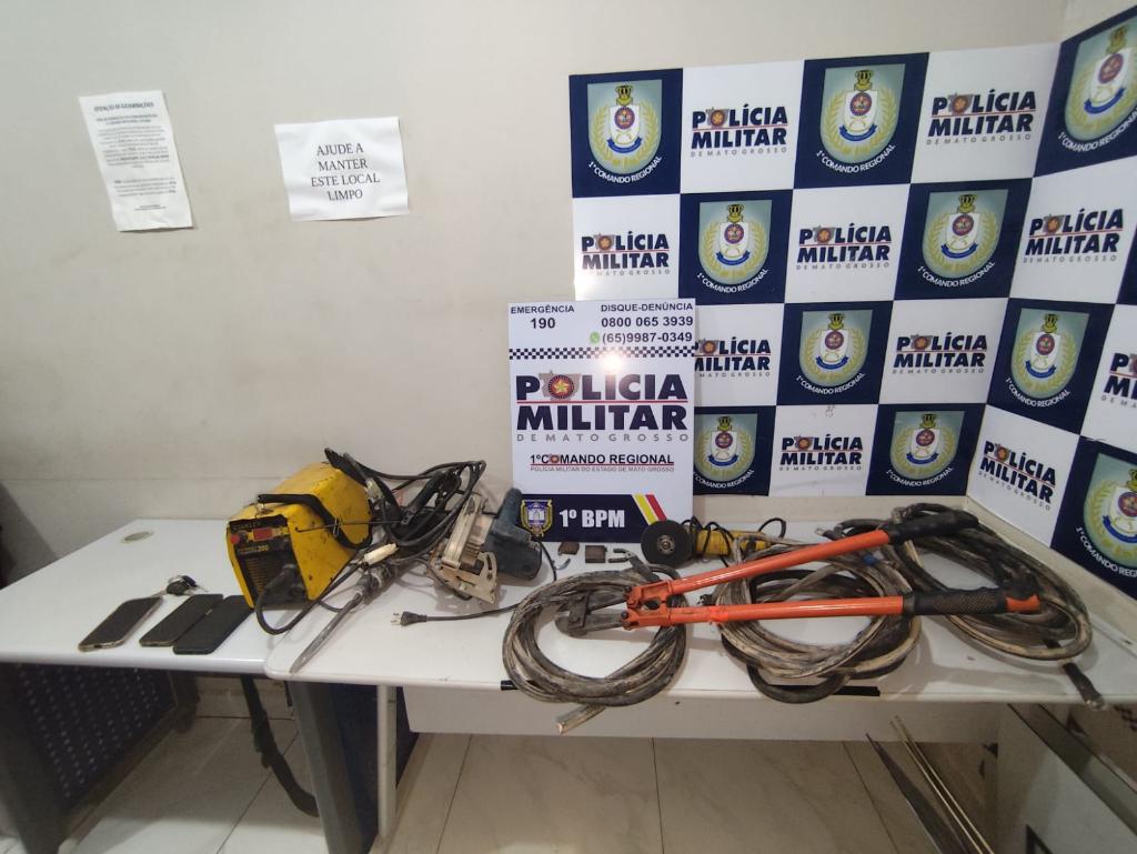 Polícia Militar prende três suspeitos de roubo e cárcere privado em Cuiabá na madrugada do dia 25/03.