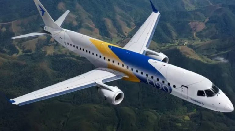 Jato Embraer E-190 vendido para a ANA no Japão.