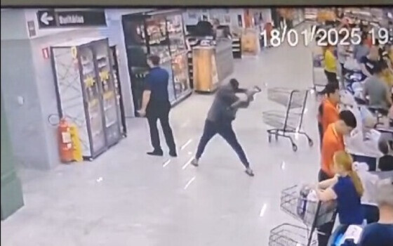Danielson Martins agride gerente com pá em supermercado de Sinop.