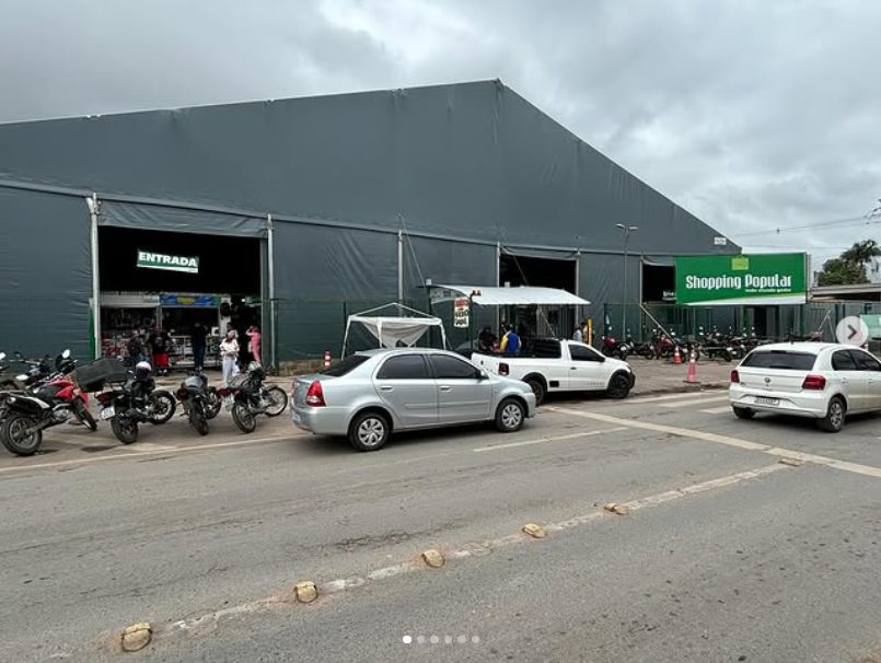 Fachada do Shopping Popular de Cuiabá, onde foi suspensa a eleição da nova diretoria