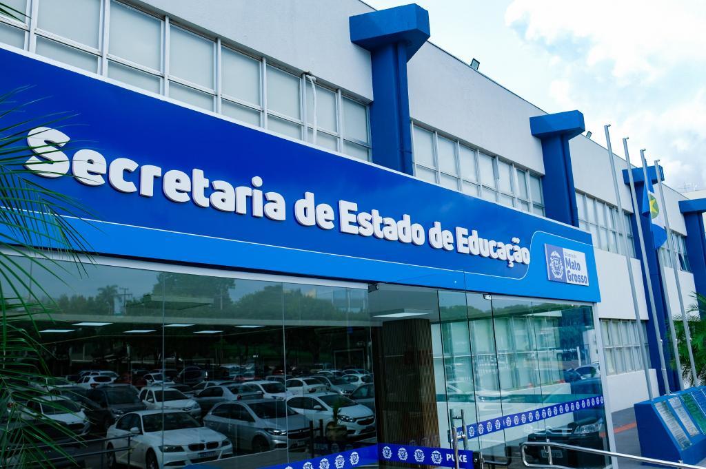 Concurso Seduc-MT 2025 abre 1.500 vagas para professores com salários atrativos.