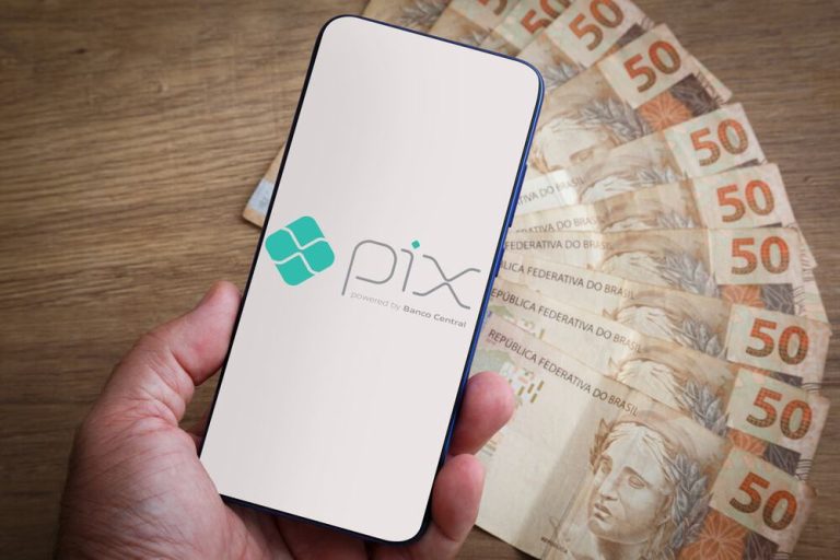Golpe do joguinho que rouba Pix em celulares Android
