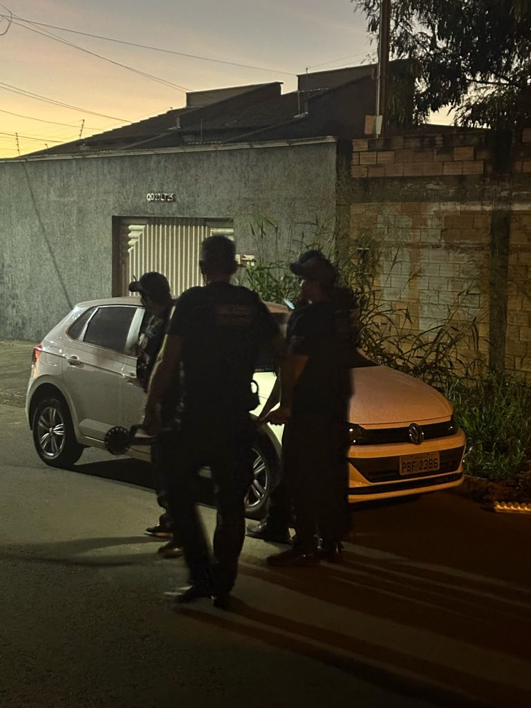 Policiais civis atuam na Operação Longa Manus contra facção em Tangará da Serra