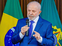 Presidente Lula em evento oficial durante visita a Mato Grosso.