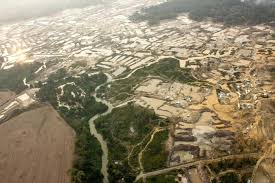 Vista da Terra Indígena Sararé ameaçada pelo garimpo ilegal.
