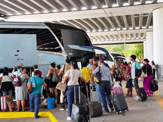 Movimento no Terminal Rodoviário de Cuiabá durante feriado prolongado