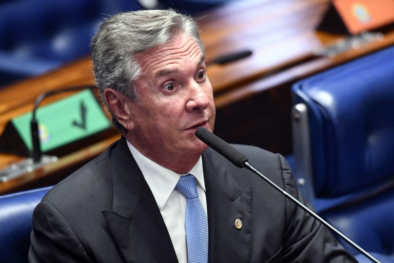 Fernando Collor em cela com ar-condicionado enquanto espera decisão do STF sobre prisão domiciliar