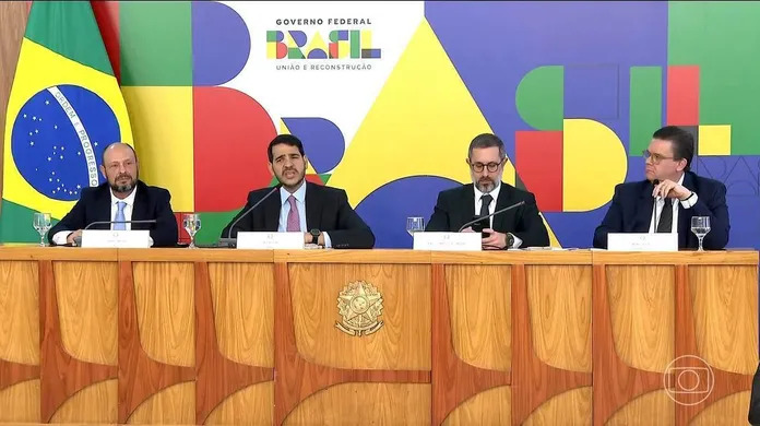INSS anuncia devolução de R$ 292 milhões por descontos indevidos a aposentados e pensionistas