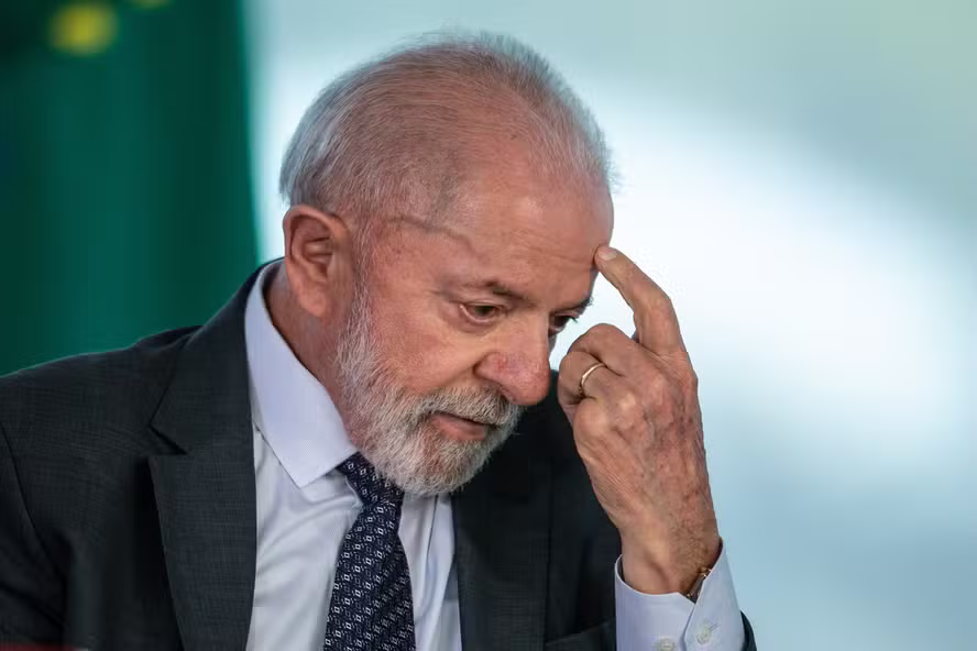 Presidente Lula enfrenta queda na aprovação, segundo pesquisa Quaest