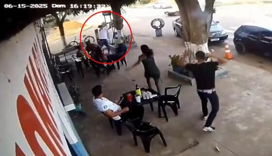 Homem agride cliente com barra de ferro em bar