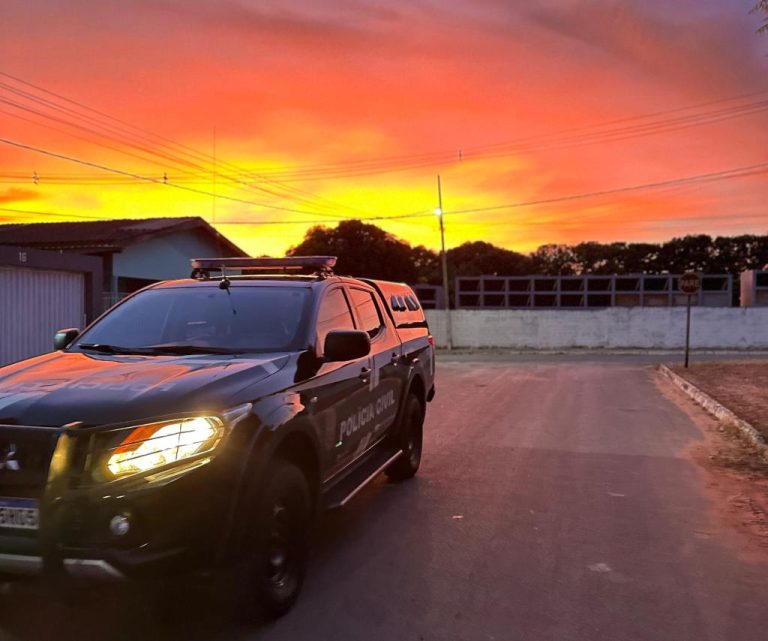 Policiais cumprem mandados da Operação Eclipse contra facção criminosa em Mato Grosso