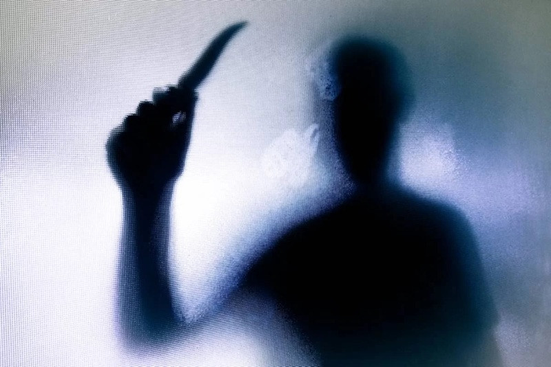 Polícia investiga homem que matou amante grávida de quatro semanas