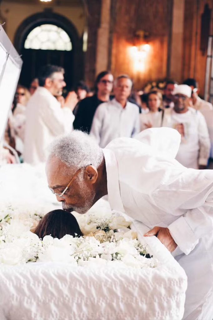 elório de Preta Gil com presença de fãs, familiares e homenagens no Theatro Municipal do Rio