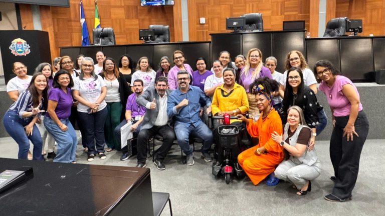 - Dr. João em audiência pública sobre fibromialgia reconhecida como deficiência por lei federal