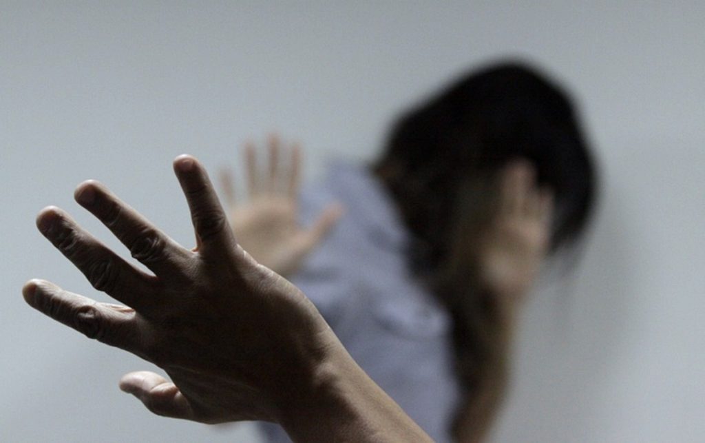 Polícia em ocorrência de feminicídio em Mato Grosso, líder do ranking nacional de mortes de mulheres