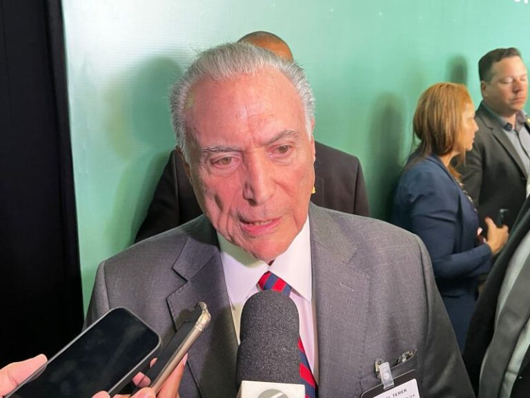 Michel Temer apoia Janaina Riva ao Senado durante Fórum em Cuiabá