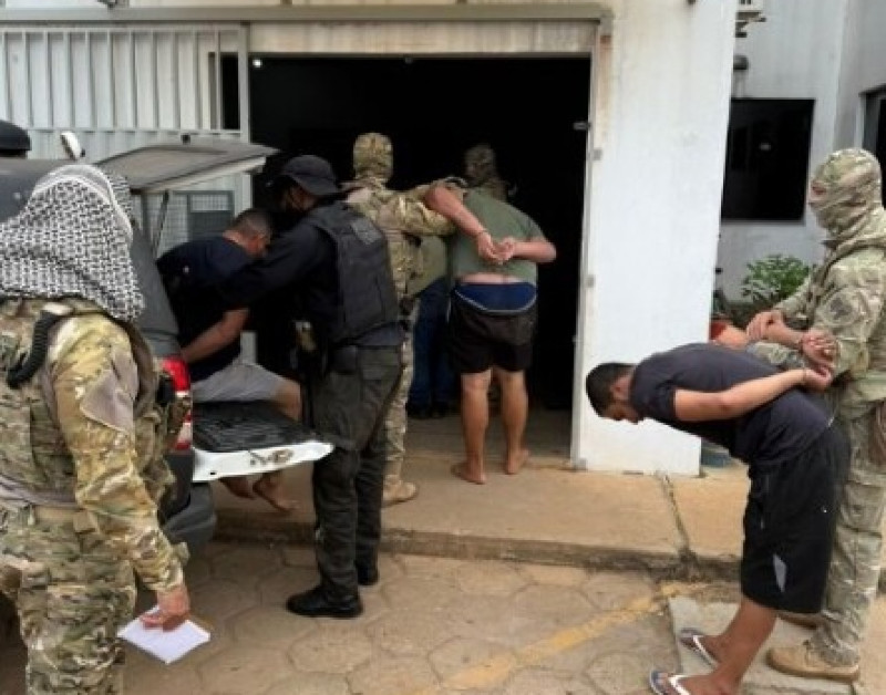 Suspeitos presos por roubo ao Sicredi com participação de empresários e policiais
