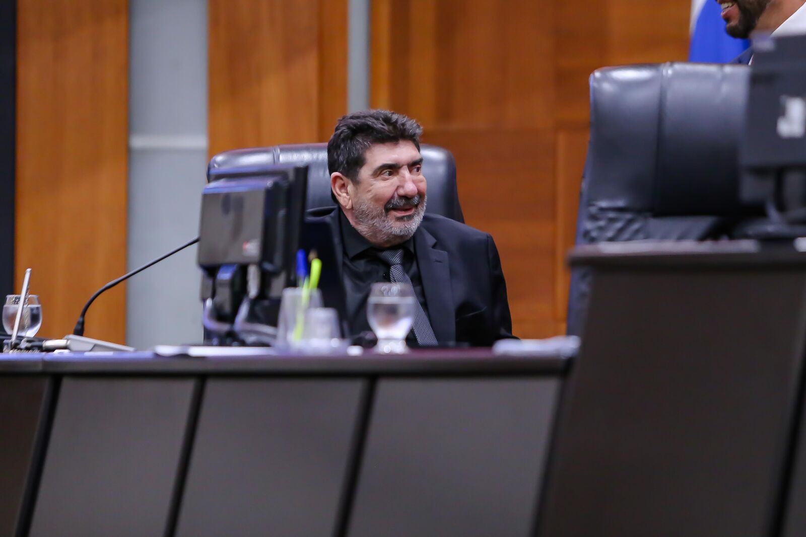 - Dr. João celebra mais de 100 leis sancionadas em Mato Grosso