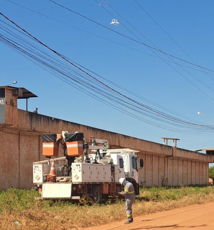 Drone com celulares é interceptado em presídio de Mato Grosso