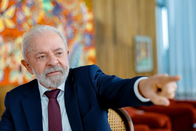 Gráfico de pesquisa Quaest mostrando desaprovação ao governo Lula em 51%