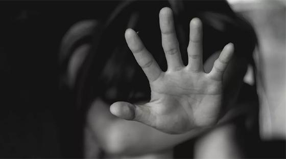 Psicólogo é preso por estuprar menina de 6 anos durante consulta