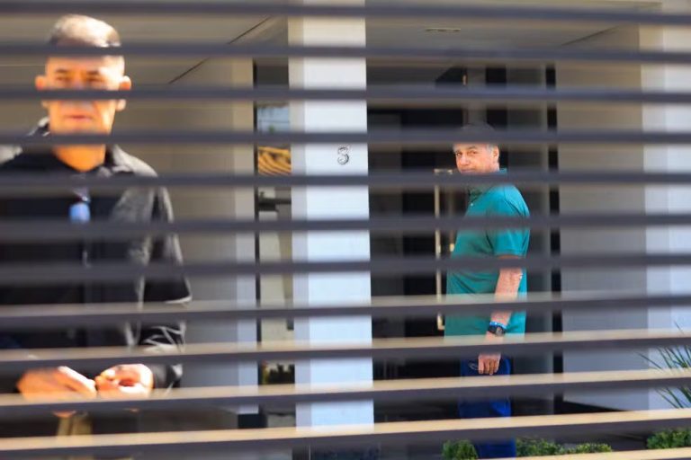 O ex-presidente Jair Bolsonaro no dia do julgamento que o condenou por trama golpista
