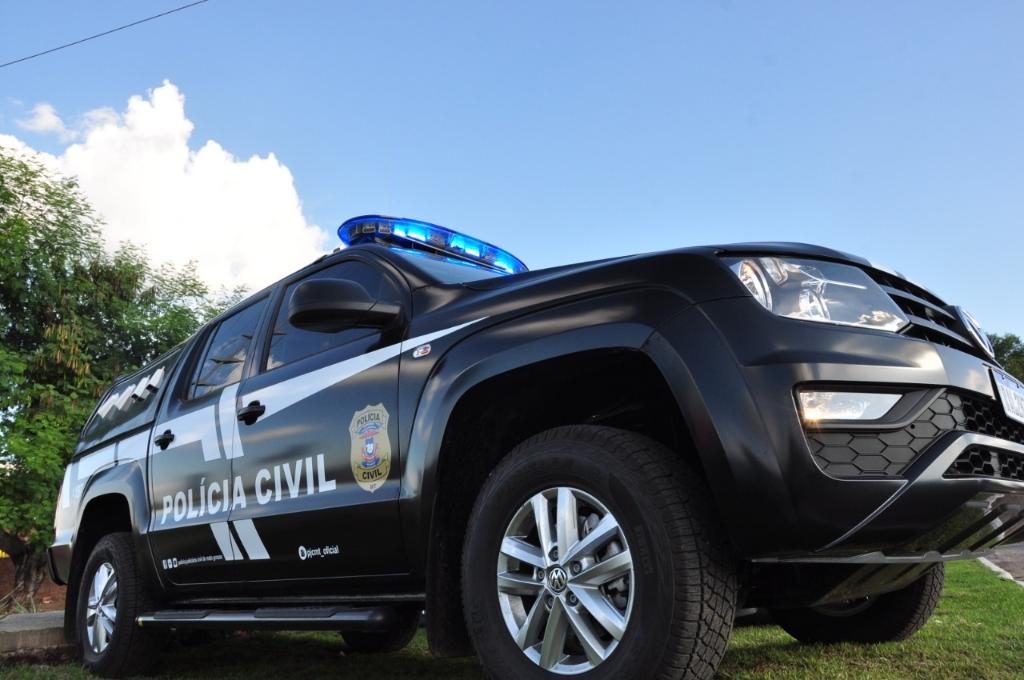 Policiais civis durante a Operação Whipping em Nova Olímpia, com foco no combate ao crime organizado