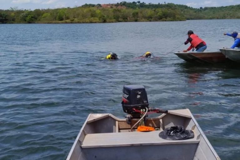 Bombeiros encontram corpos de quatro pescadores após naufrágio no Rio Jauru